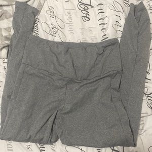 Gray leggings